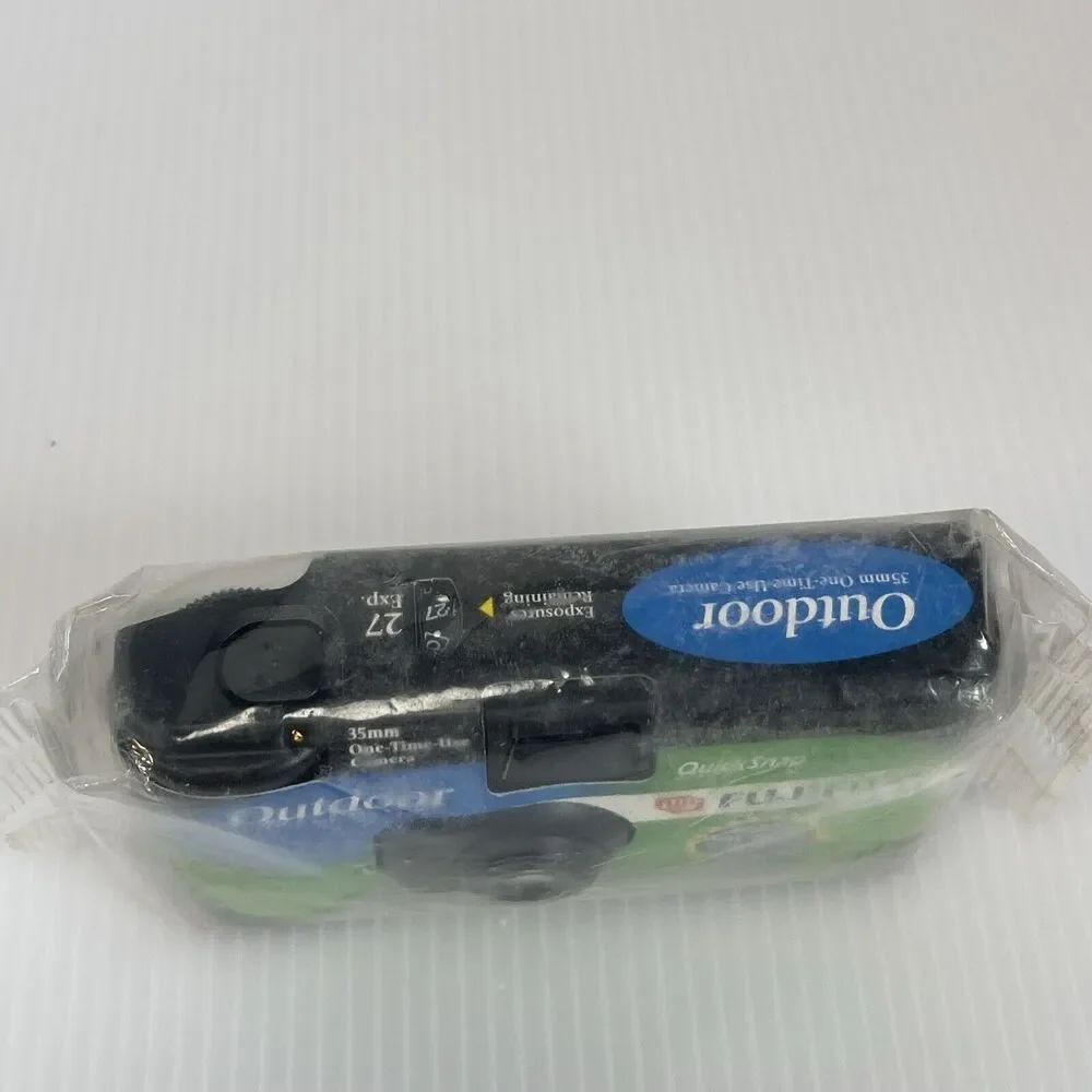 Fujifilm QuickSnap 35mm One-Time Use Outdoor Camera 2005 27 exp New Sealed R1C4